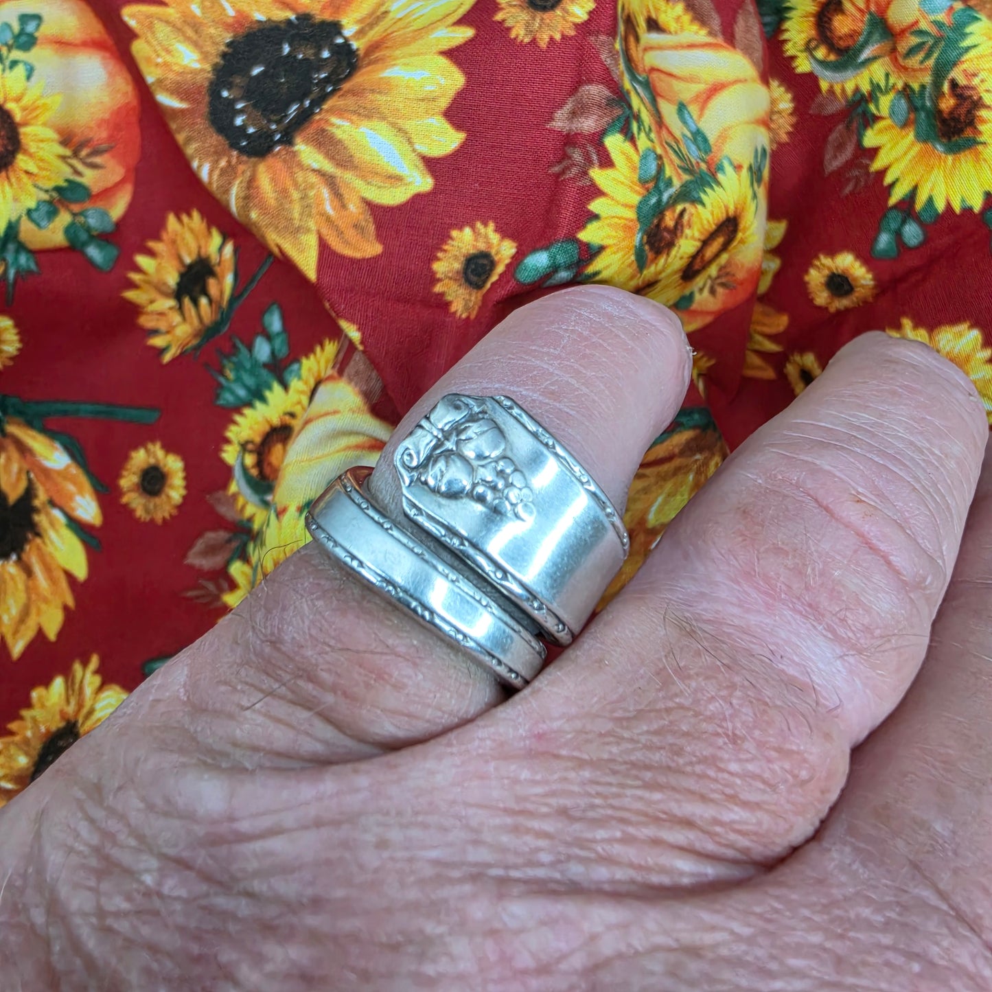 Bordeaux Pattern (1945) Spoon Spiral ring - Size 9