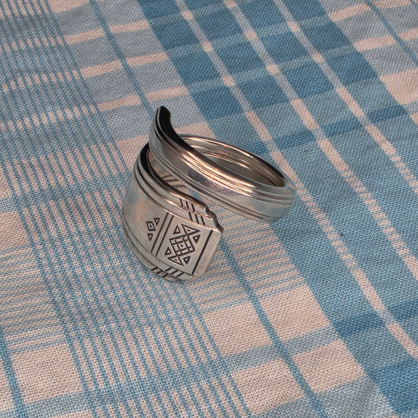 Skyline-Skycrest (1930) Pattern Spiral Spoon ring - Size 9