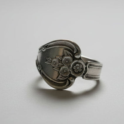 Inspiration Magnolia (1951) Band Spoon Ring