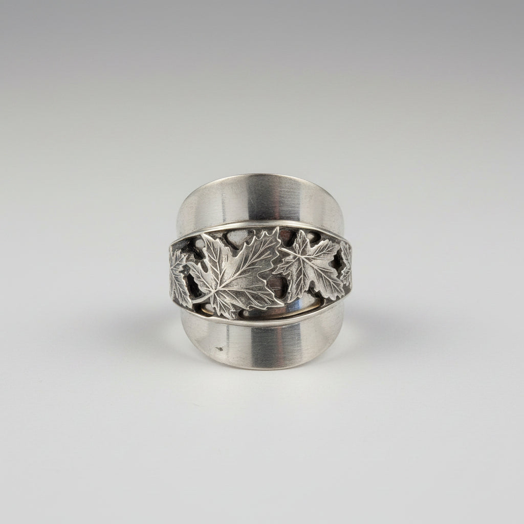 Vintage Canadian Sterling Silver Maple Leaf Spoon Ring - Size 10