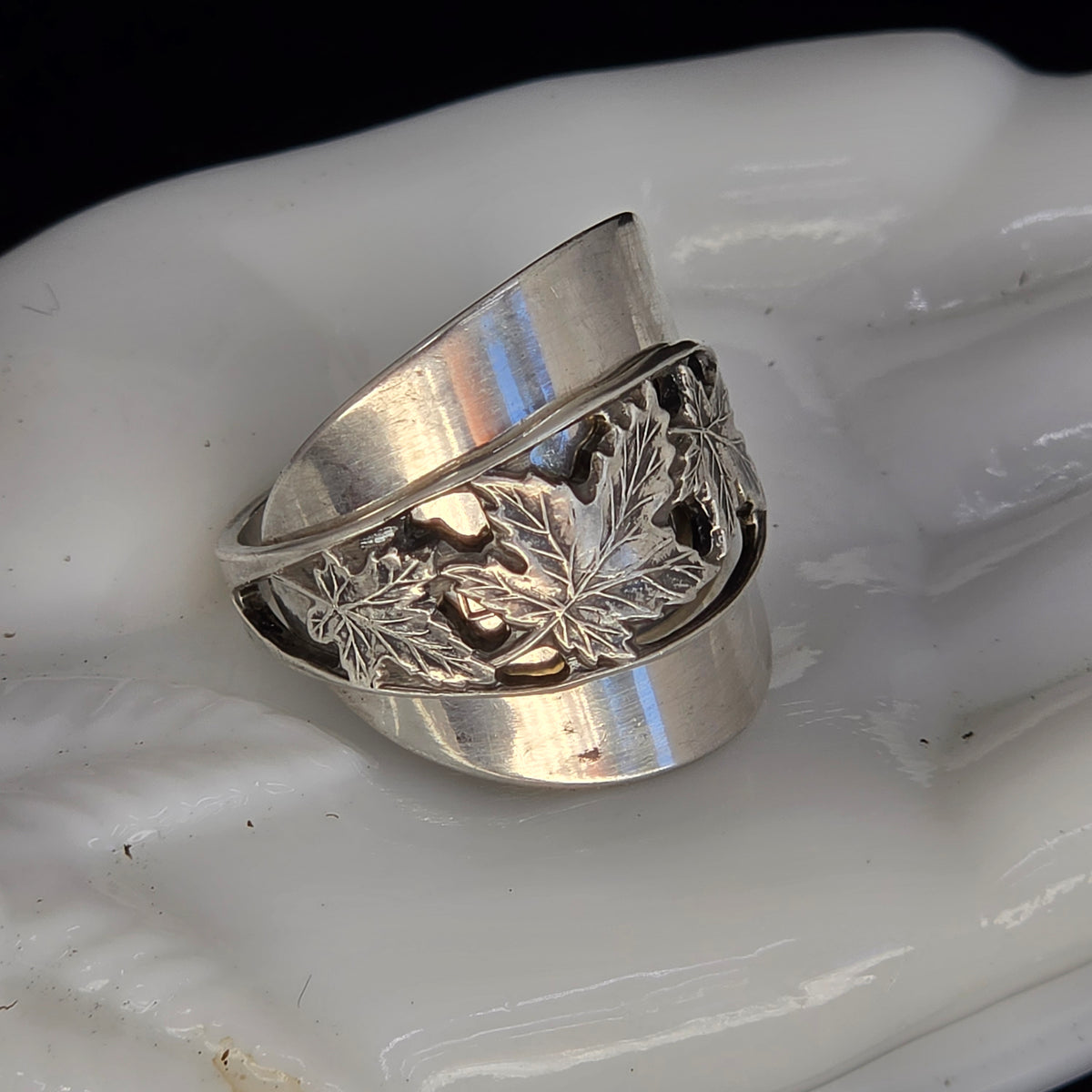 Vintage Canadian Sterling Silver Maple Leaf Spoon Ring - Size 10