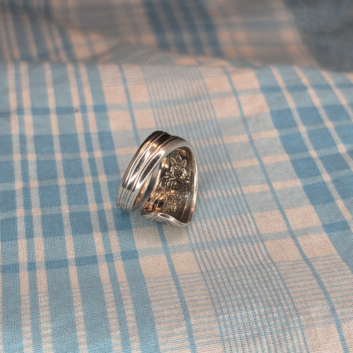 Vintage Triumph (1941) Silver Plate Pattern Spiral Spoon ring - 9