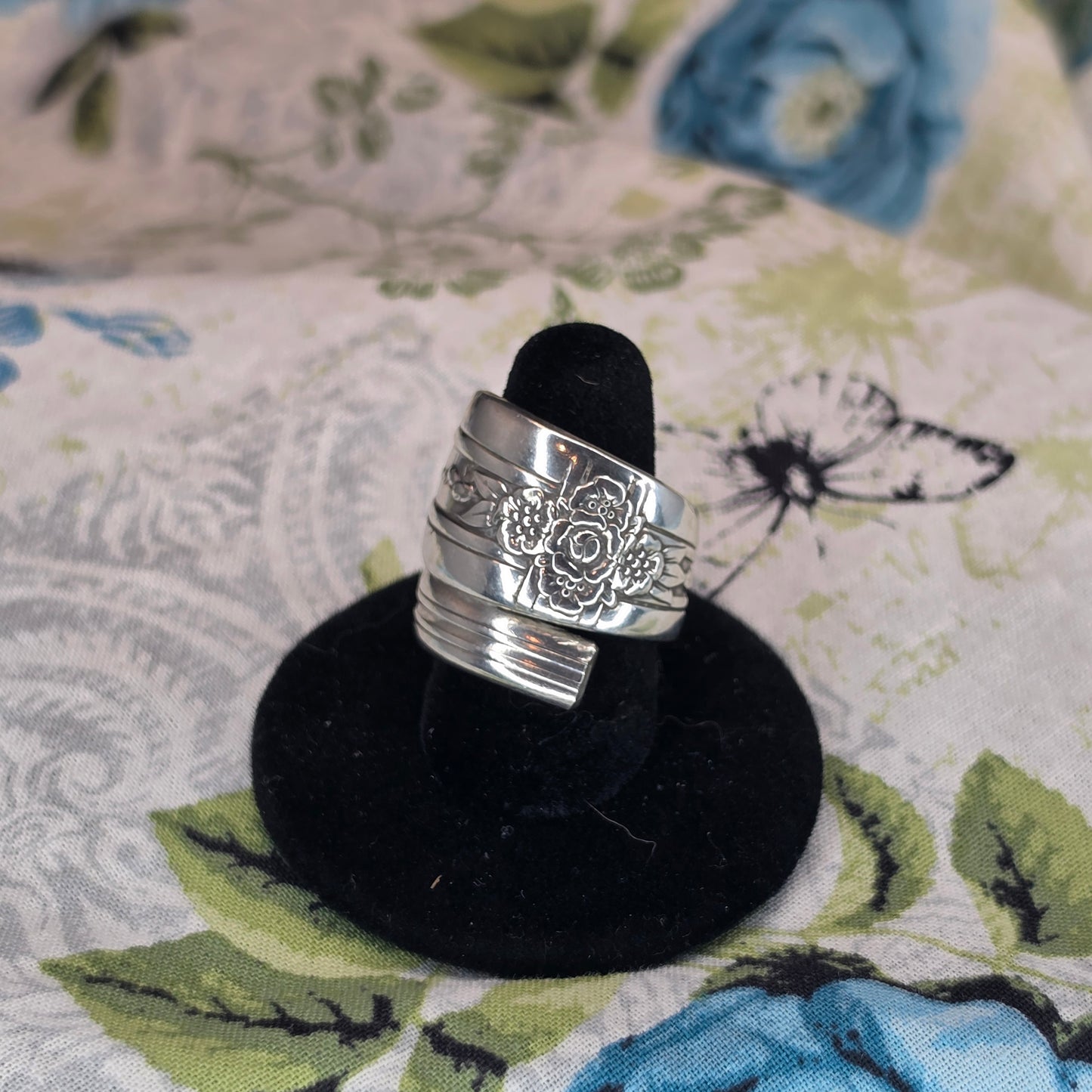 Vintage Triumph (1941) Silver Plate Pattern Spiral Spoon ring - 8