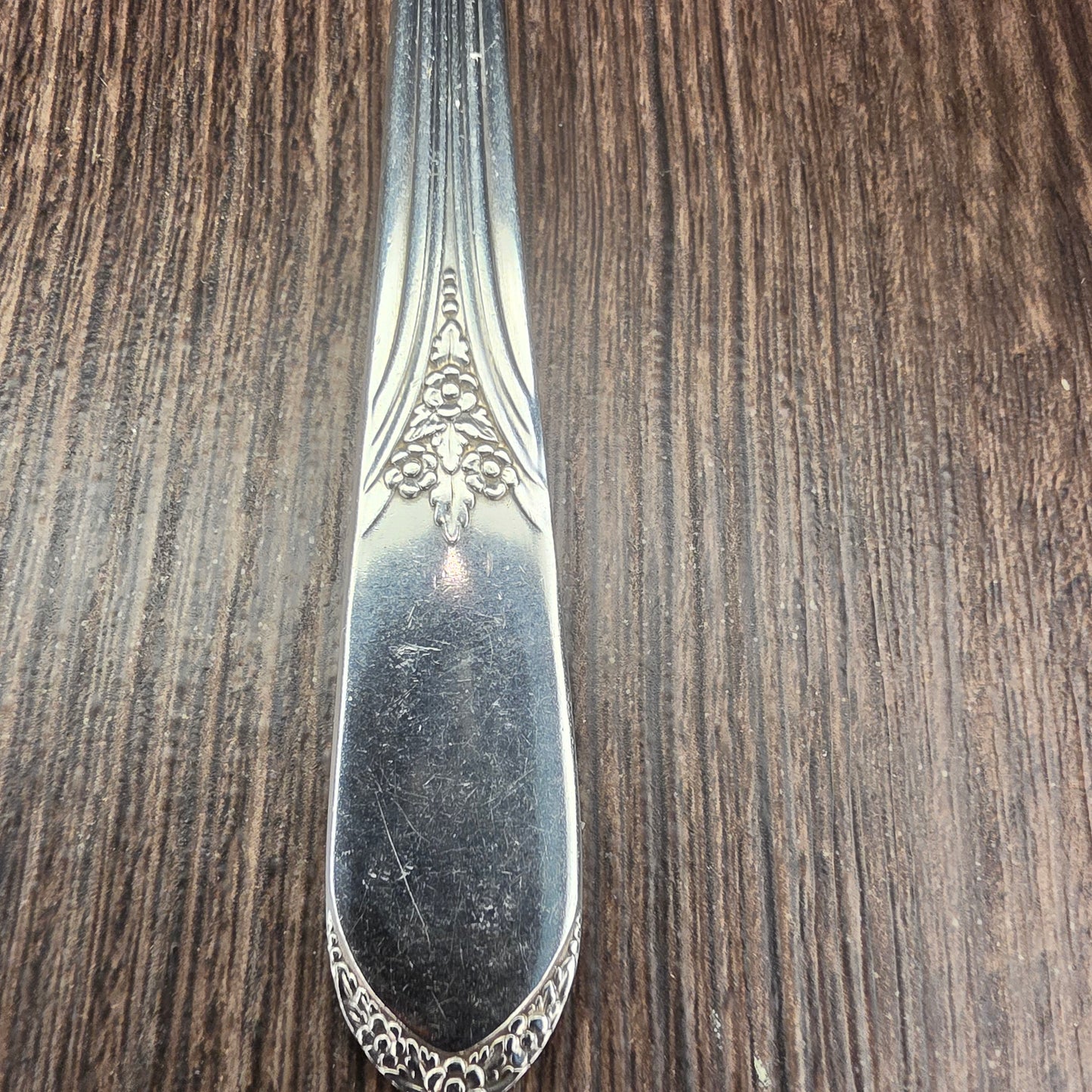 Mary Lou Devonshire Pattern Silver Plated Keychain