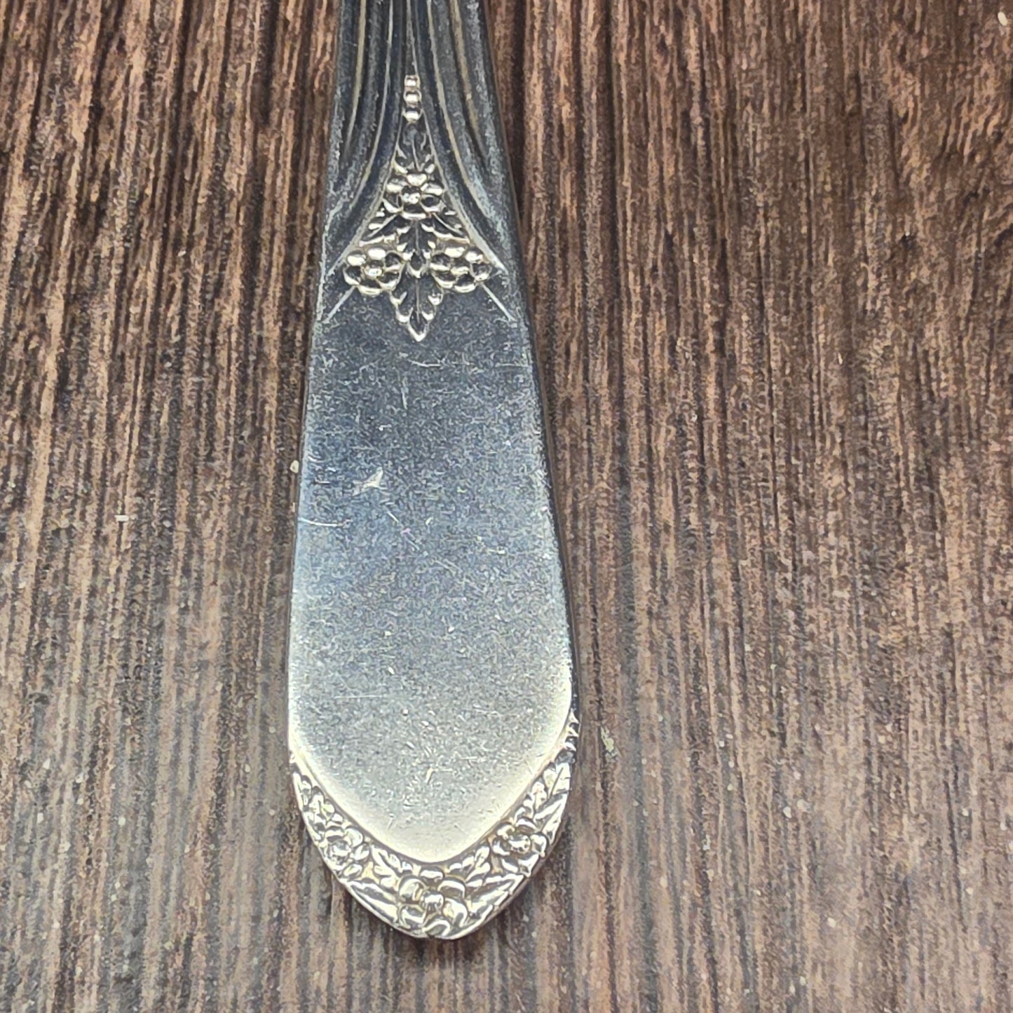 Mary Lou Devonshire Pattern Silver Plated Keychain