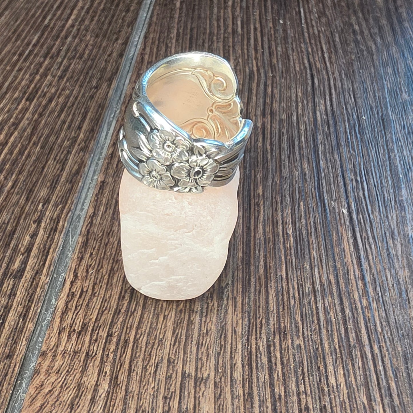 Vintage Valley Rose Pattern Spoon Ring - Size 9.5