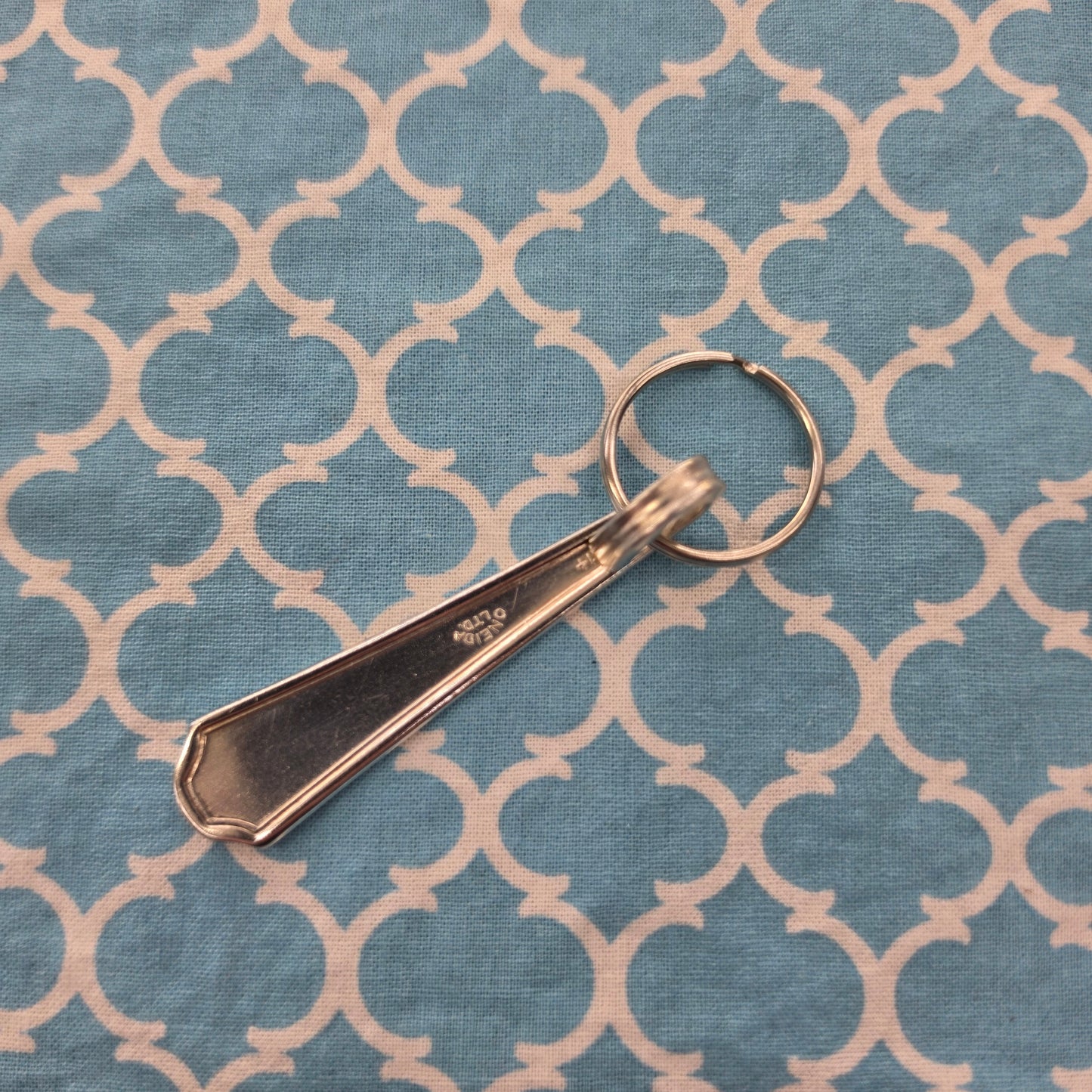 Oxford (1931) Pattern Silver Plated Keychain
