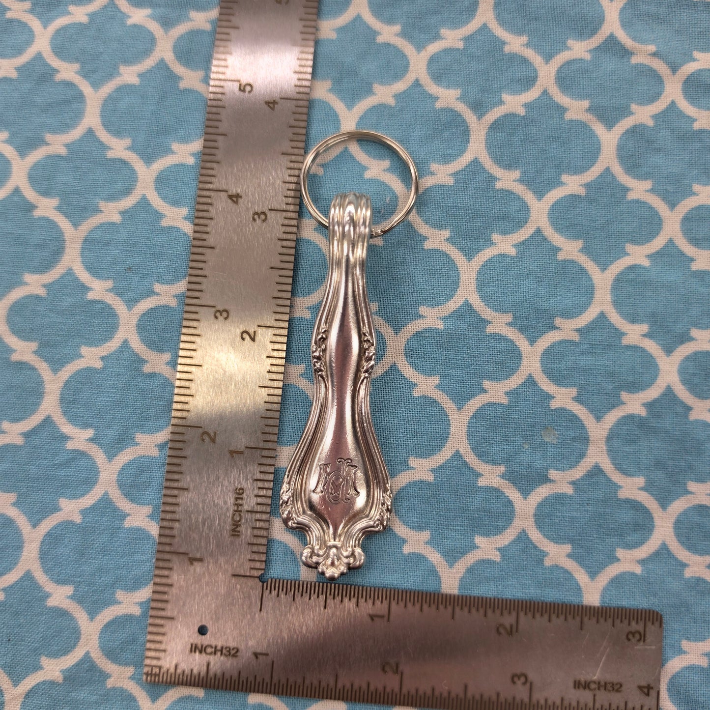 Faneuil (1908) Pattern Silver Plated Keychain