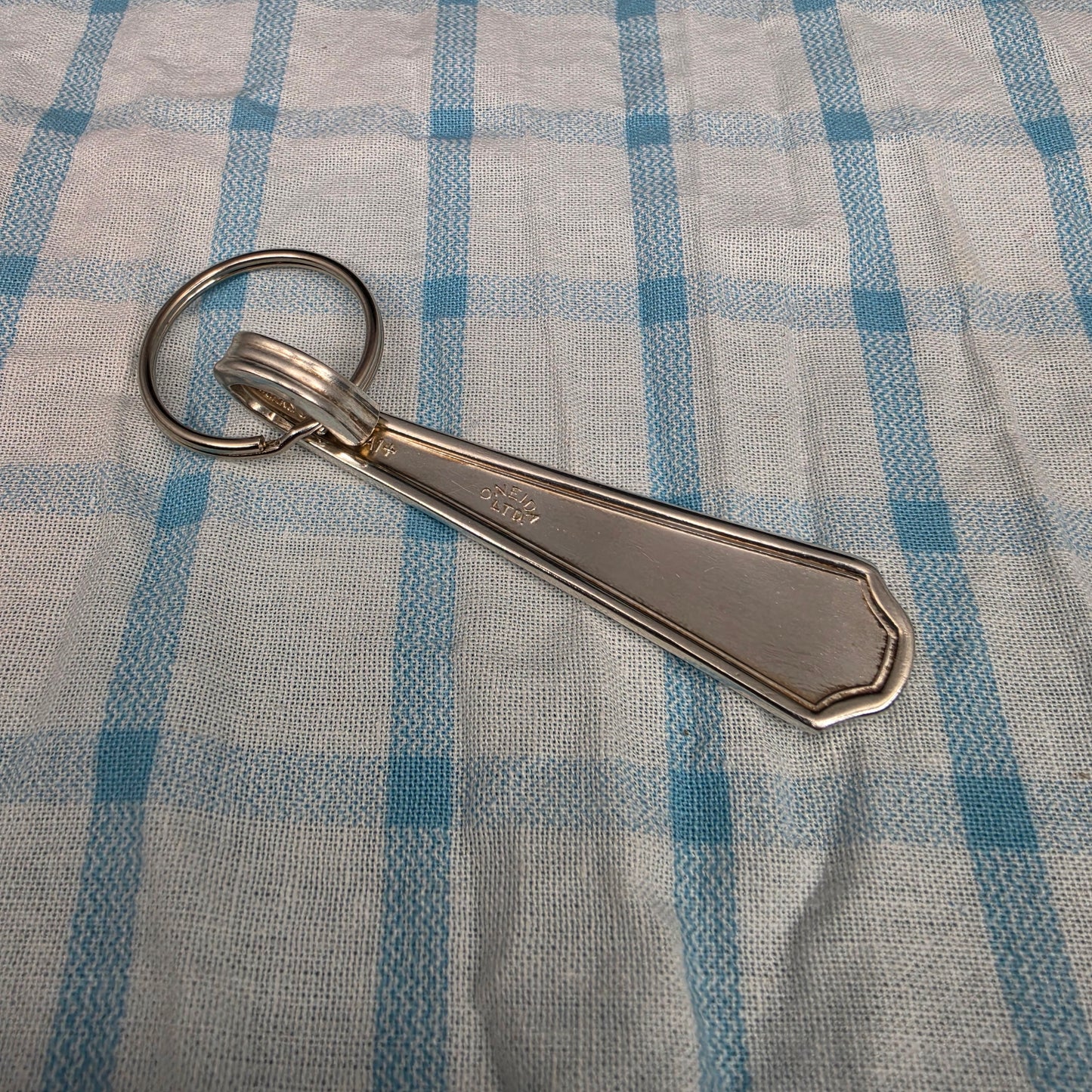 Oxford (1931) Pattern Silver Plated Keychain