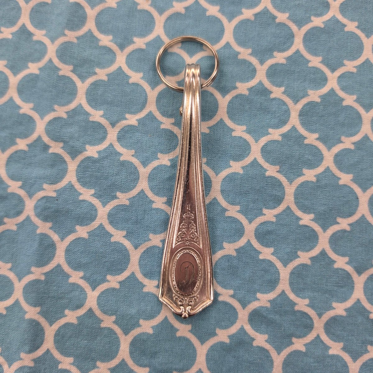 Louis XVI (1911) Pattern Silver Plated Keychain