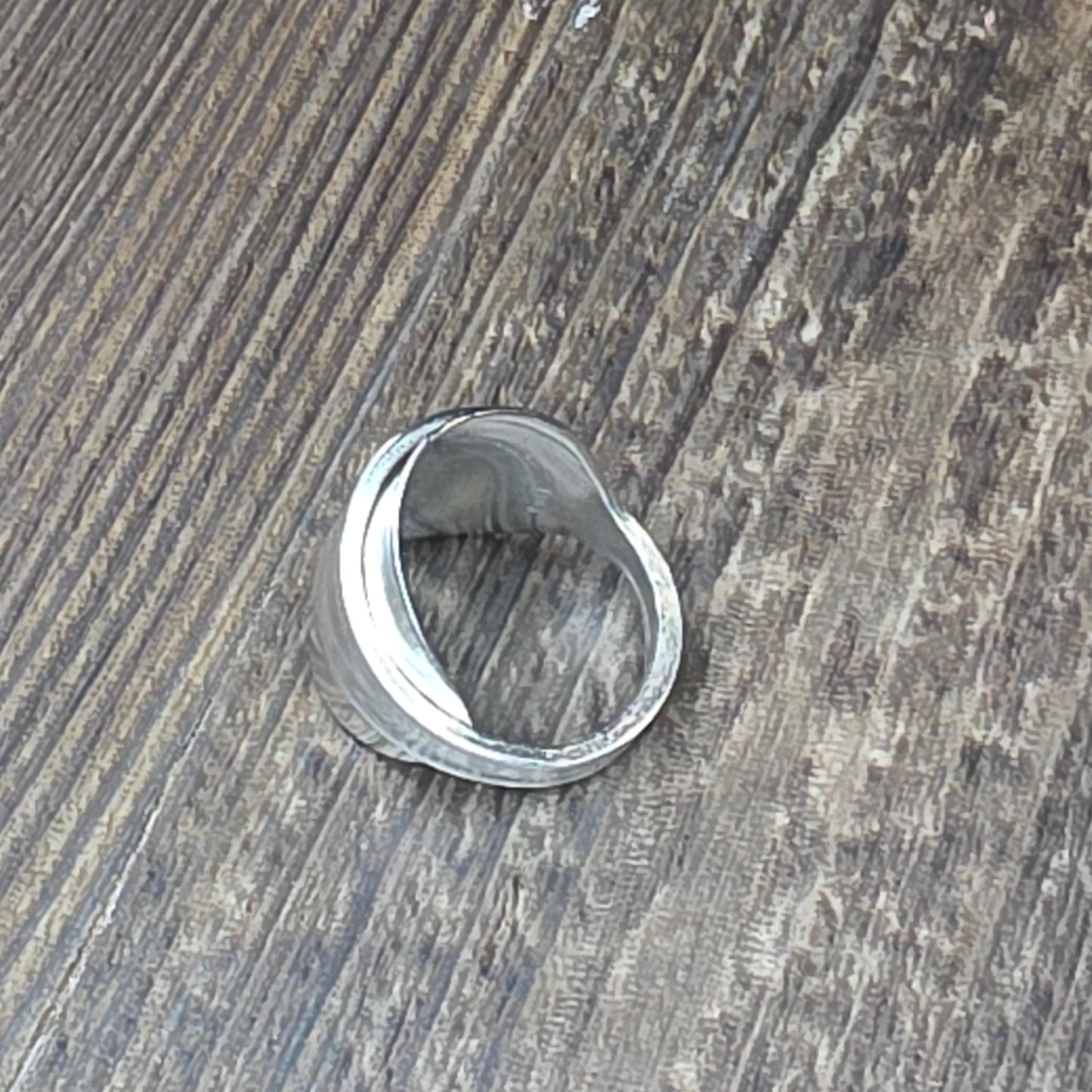 Oneida Demitasse Silver Plate Shield Ring - Size 12