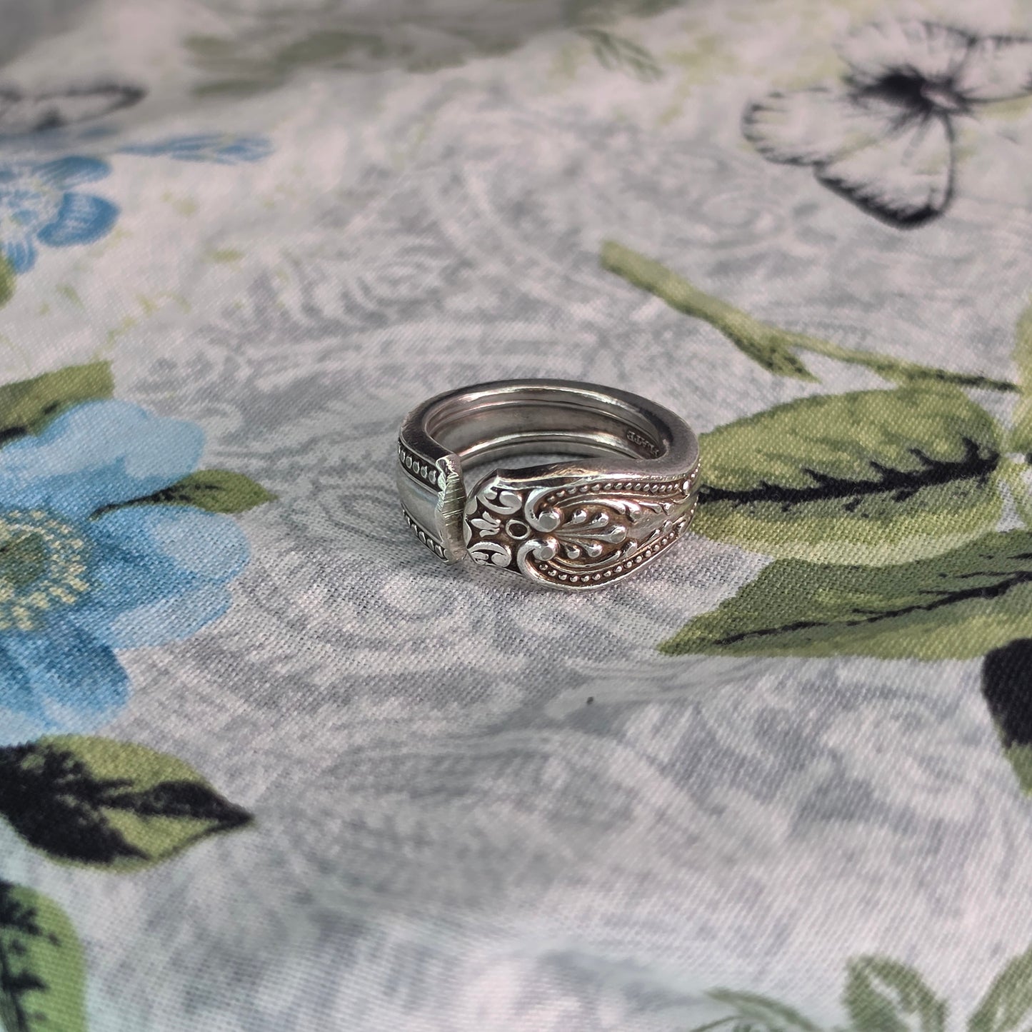 Beautiful Band Spoon Ring - Size 6.5