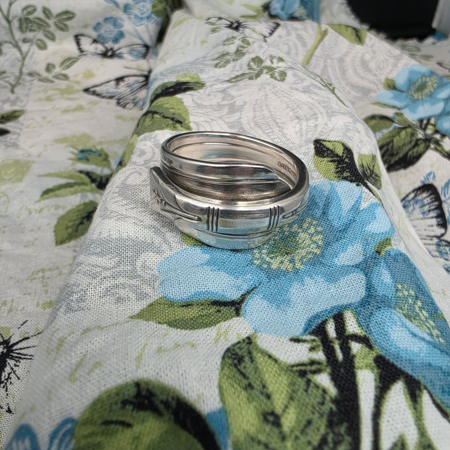 June Nursery Pattern Spoon ring - Size 15