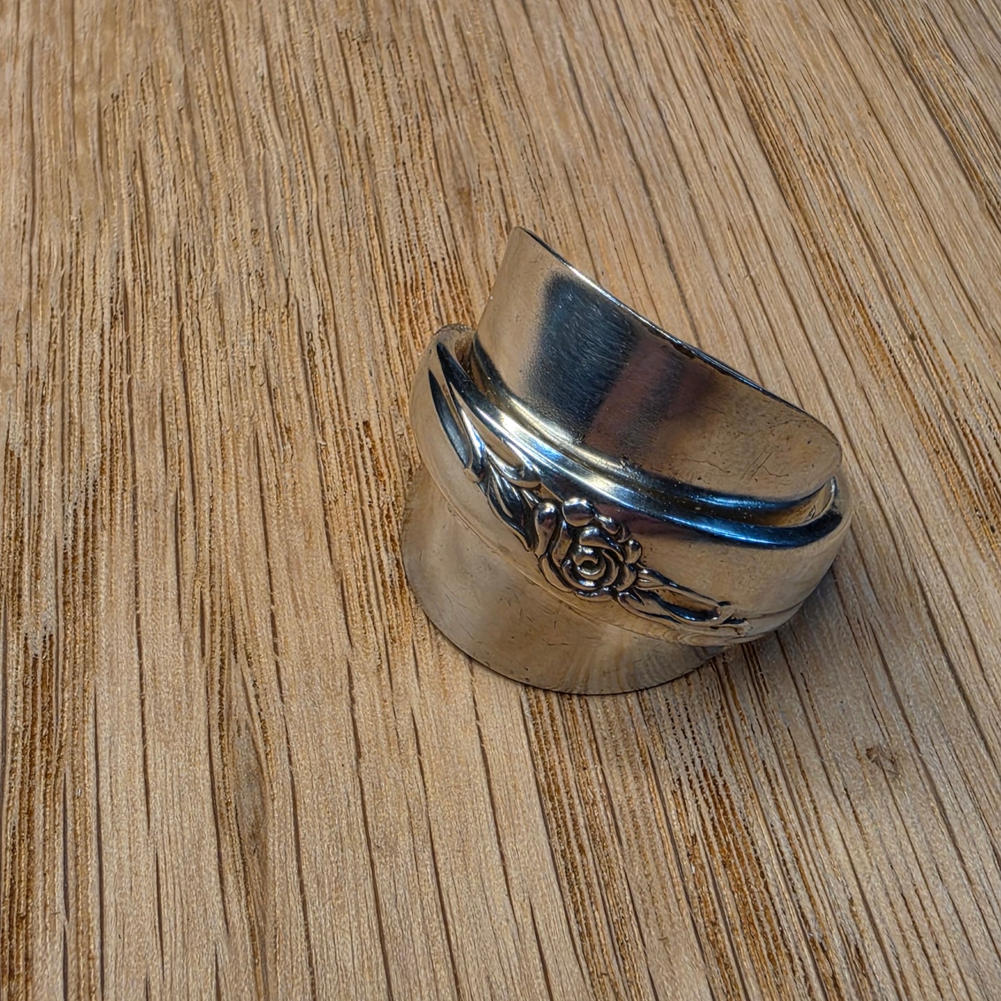 Lilac Time Pattern Silver Plate Shield Ring - Size 11