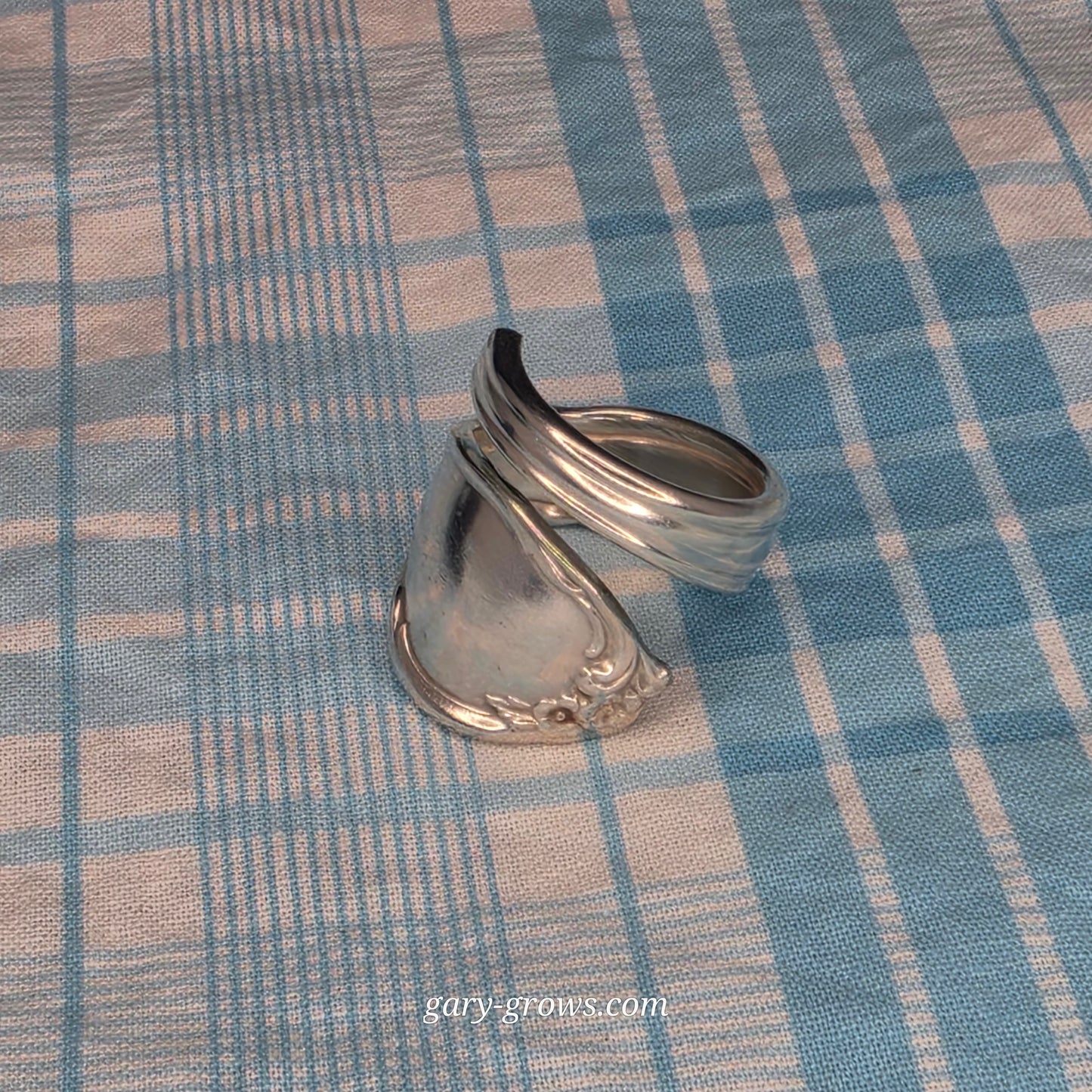 Moonlight (1959) Pattern Spiral Spoon ring - Size 10