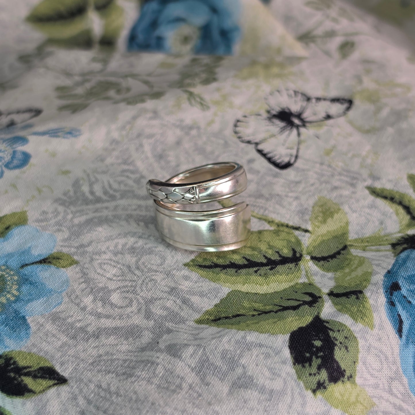 Vintage Silver Plate Pattern Spiral Spoon ring - Size 10