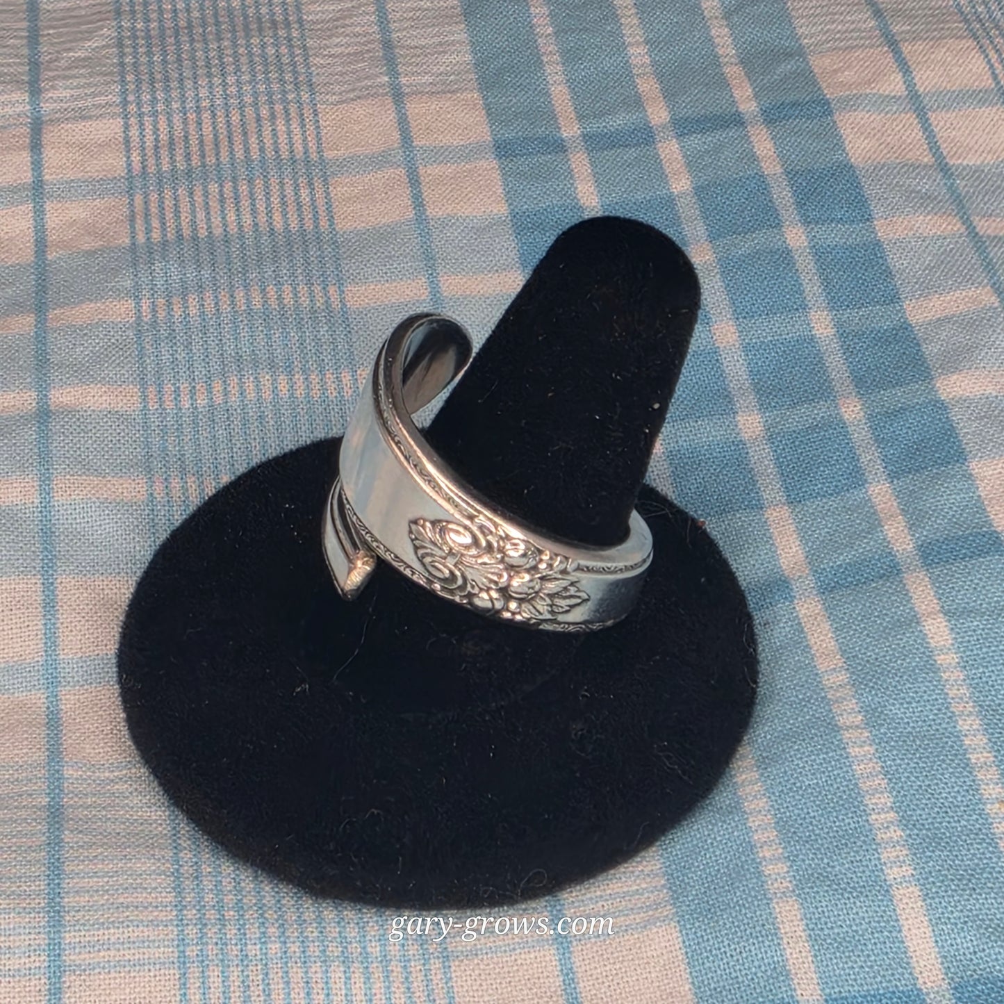 Adoration (1930) Pattern Spiral Spoon ring - Size 10