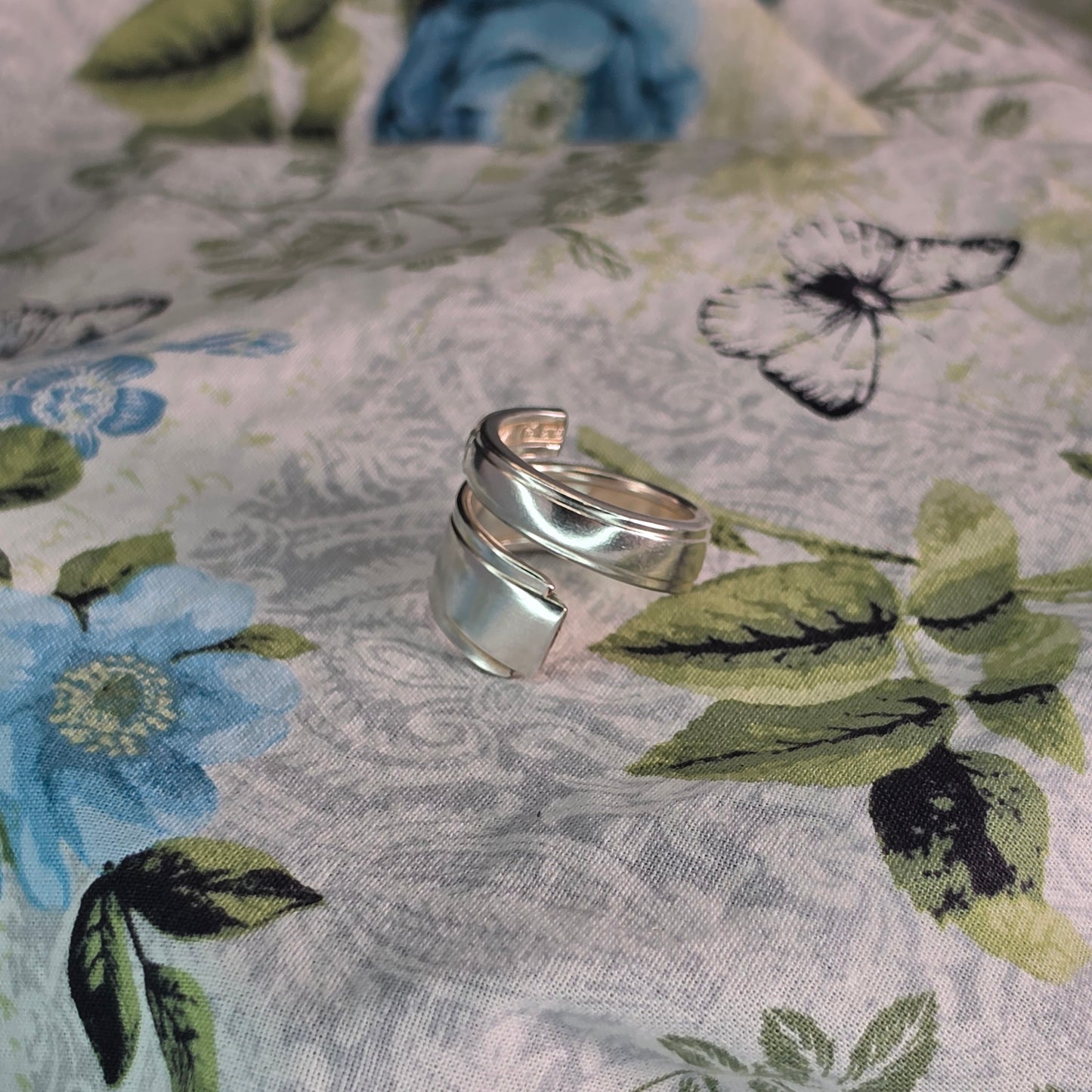 Vintage Silver Plate Pattern Spiral Spoon ring - Size 10