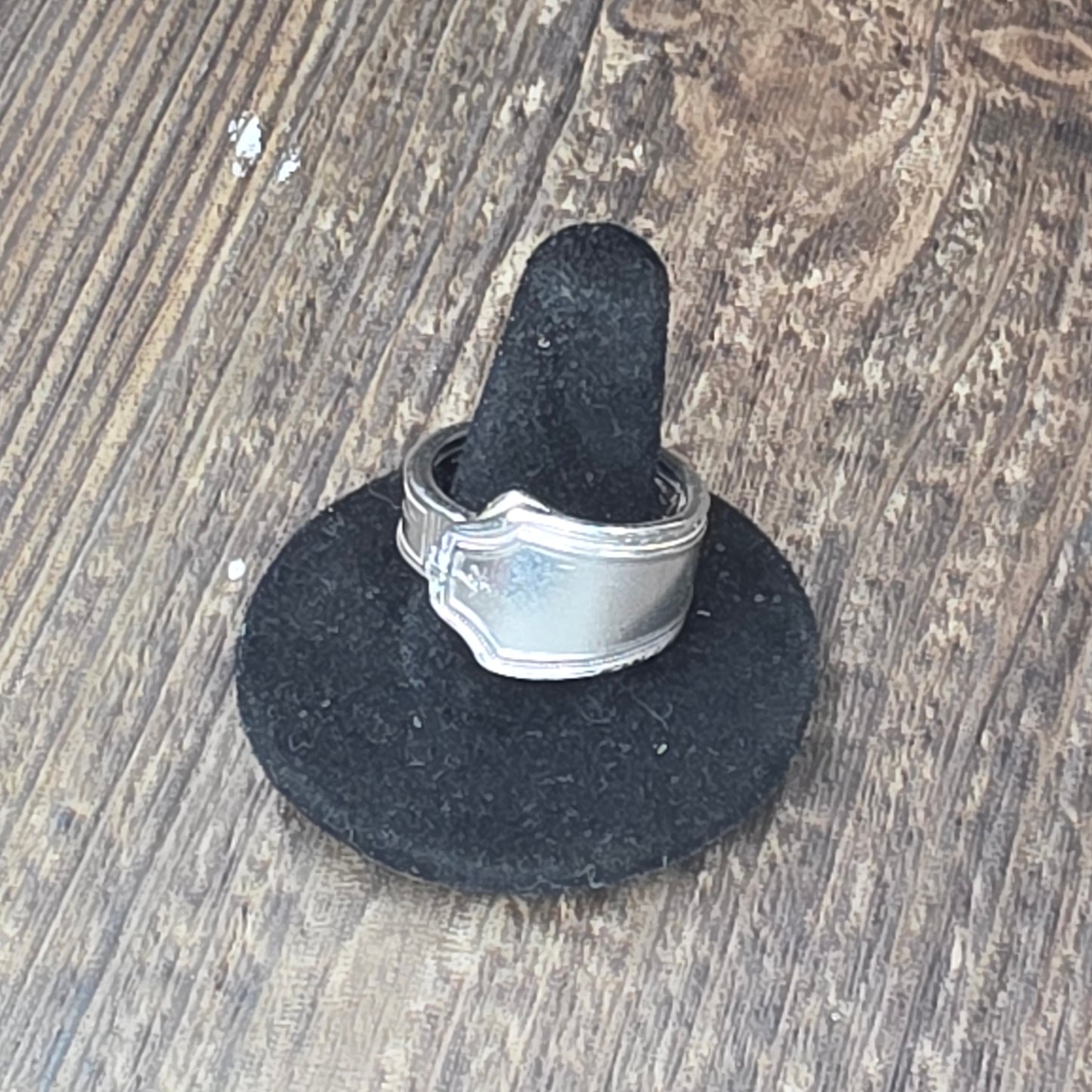 Ancestry Pattern Silver Plate Wrap Ring - Size 10.5