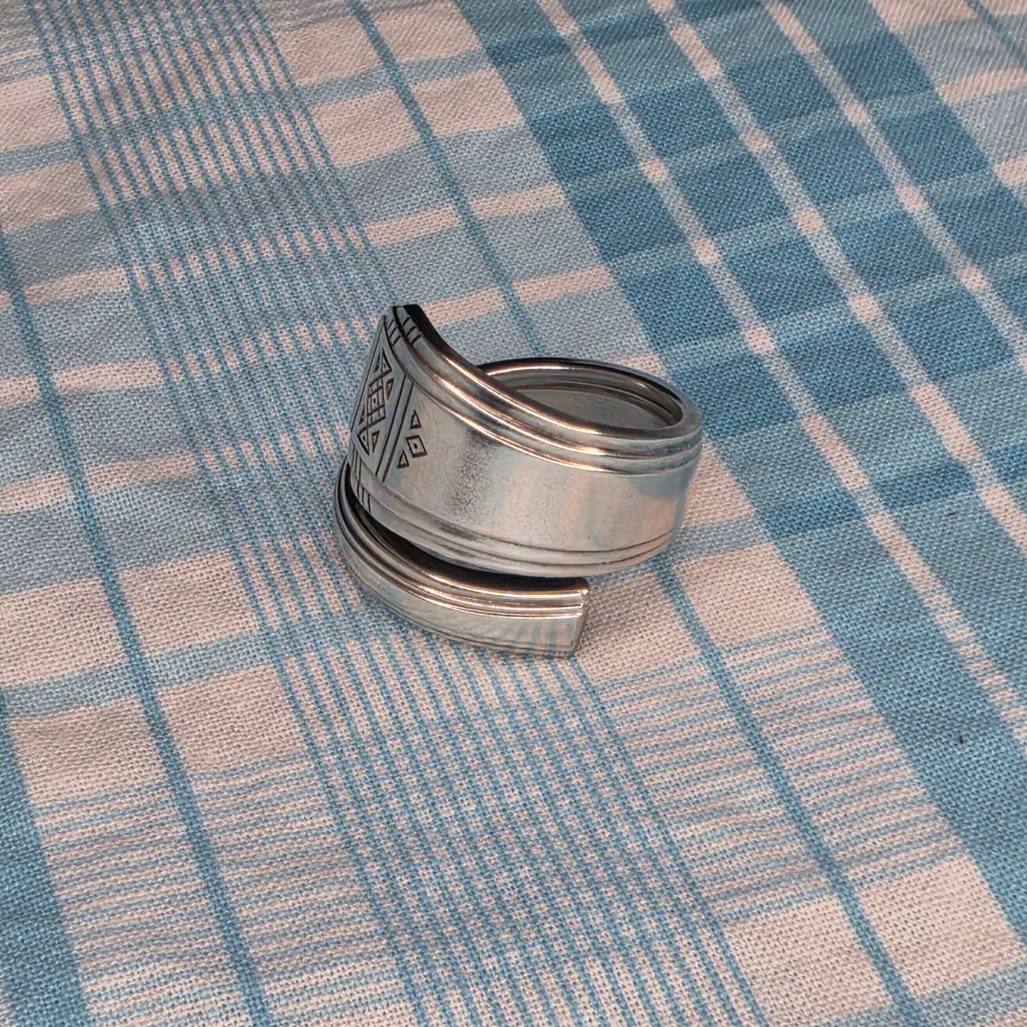 Skyline-Skycrest (1930) Pattern Spiral Spoon ring - Size 9