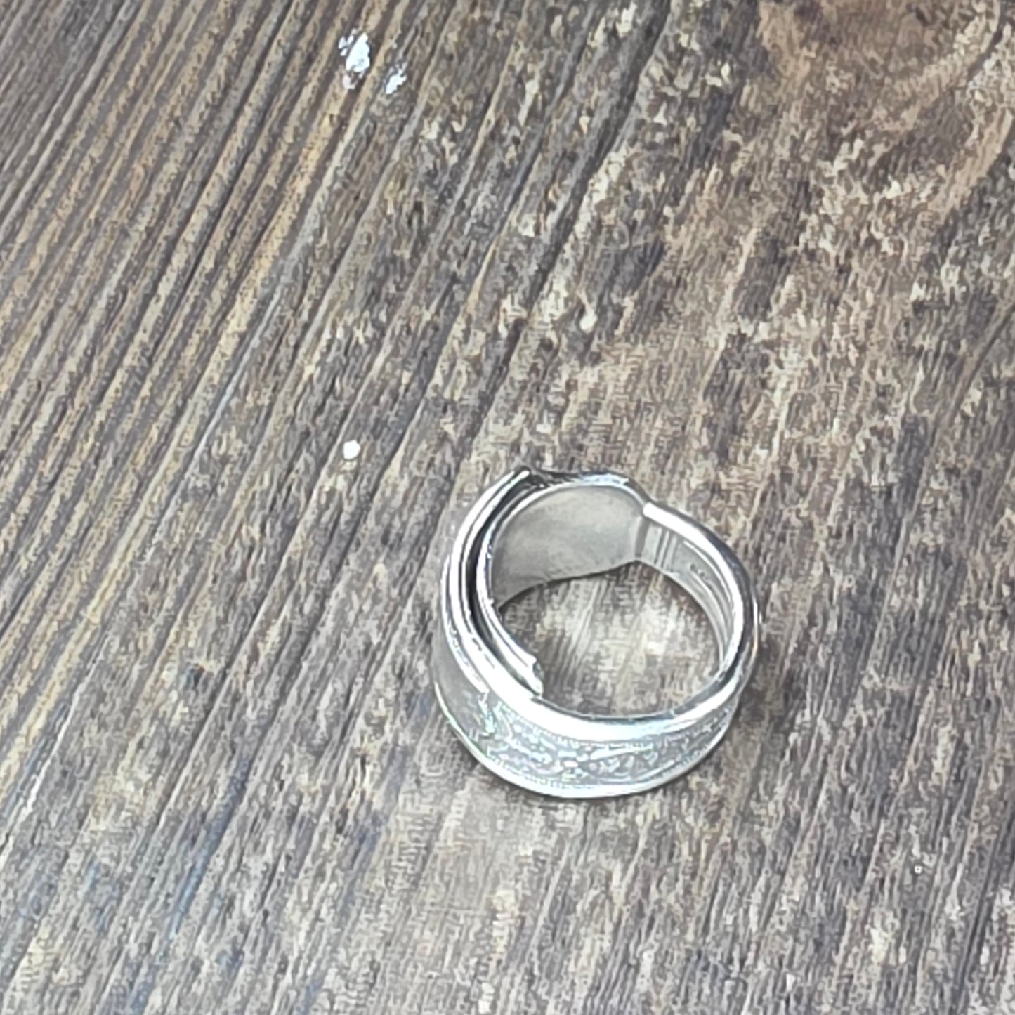 Ancestry Pattern Silver Plate Wrap Ring - Size 12