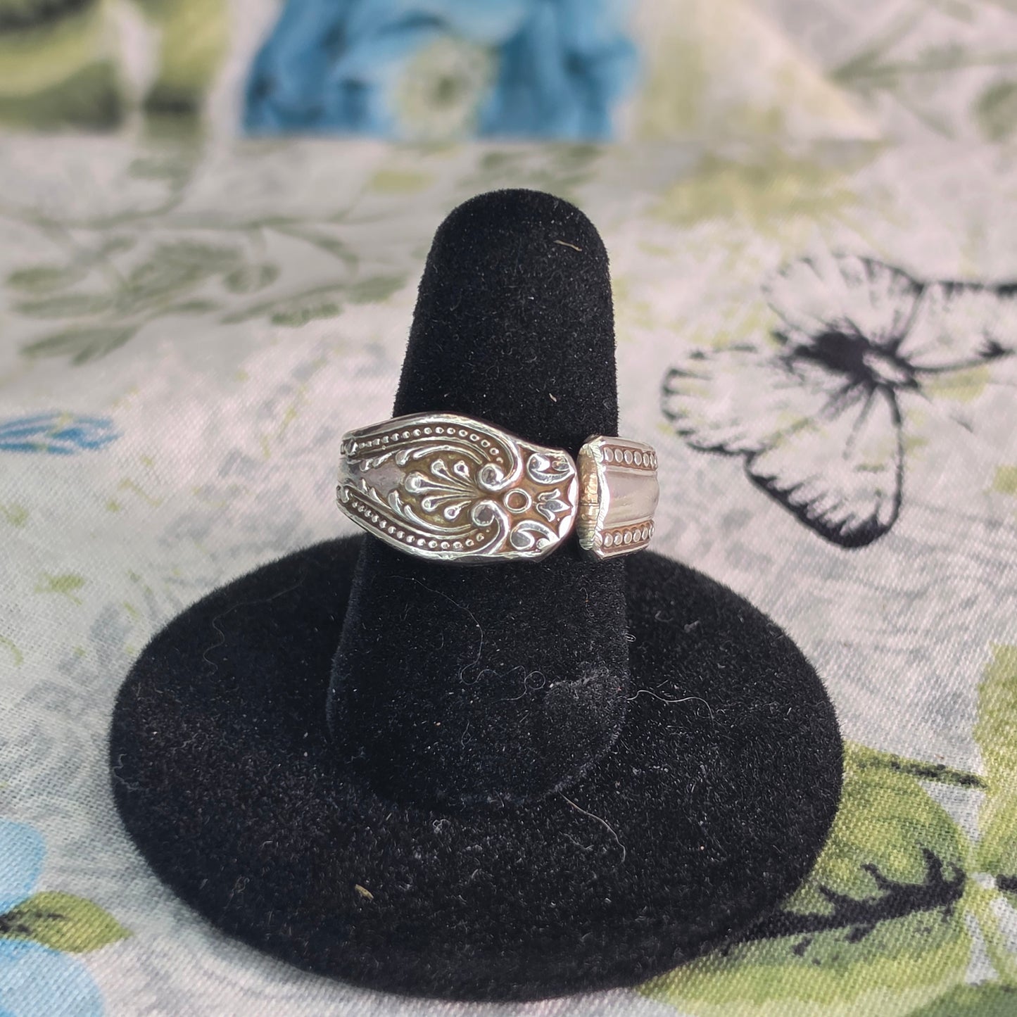 Beautiful Band Spoon Ring - Size 6.5