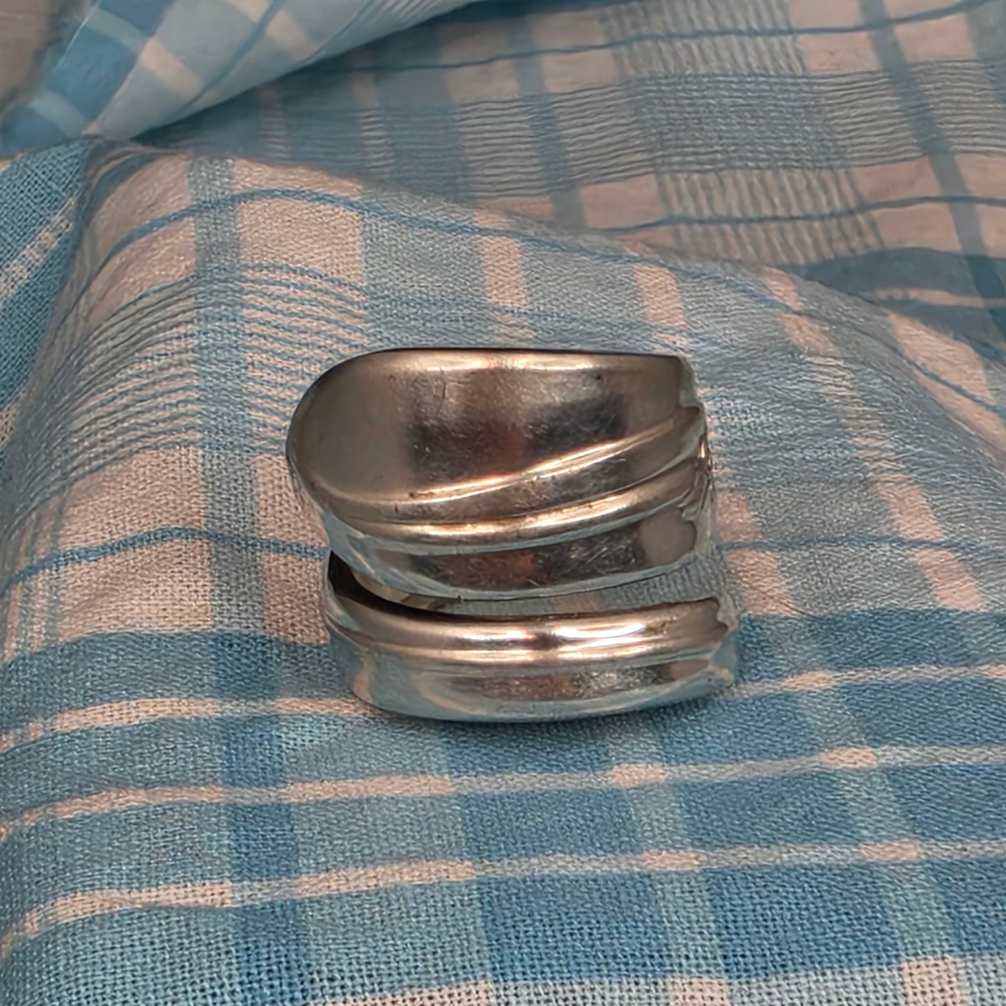 Meadow Flower Pattern Spiral Spoon ring - Size 7.5-8