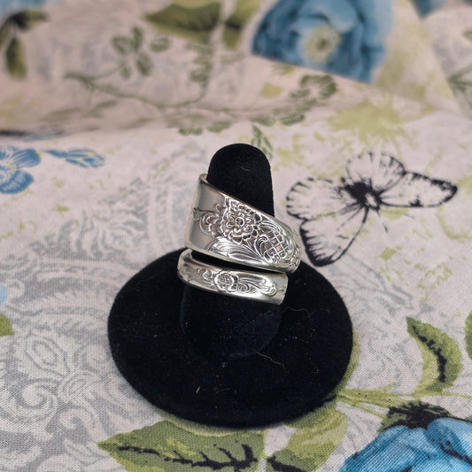 Vintage Silver Plate Floral Pattern Spiral Spoon ring - Size 8.5