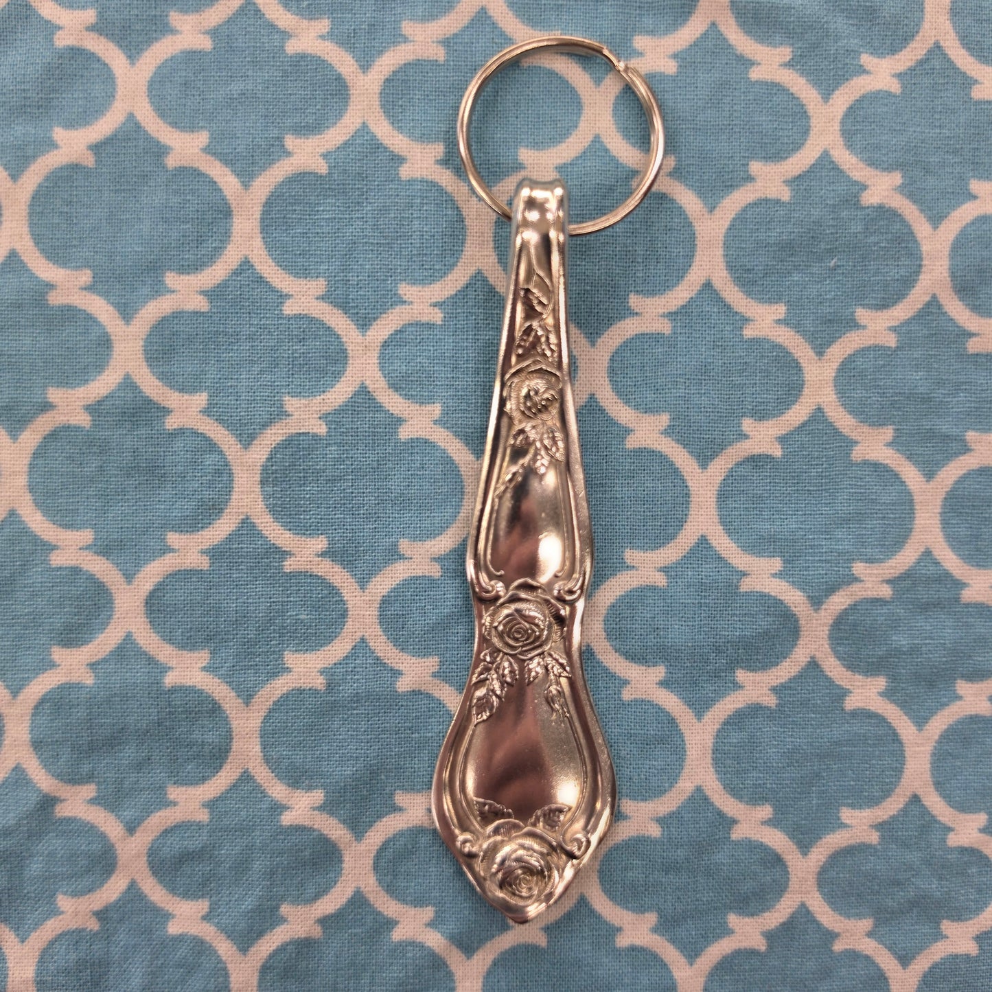 Rose (1903) Pattern Silver Plated Keychain