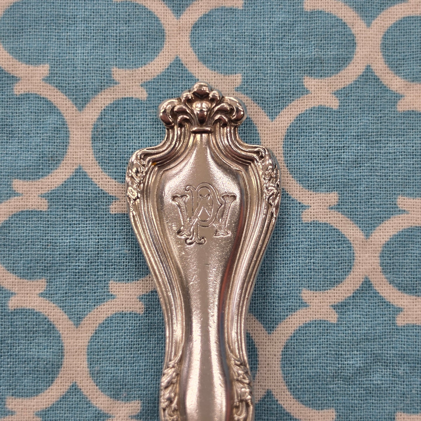 Faneuil (1908) Pattern Silver Plated Keychain